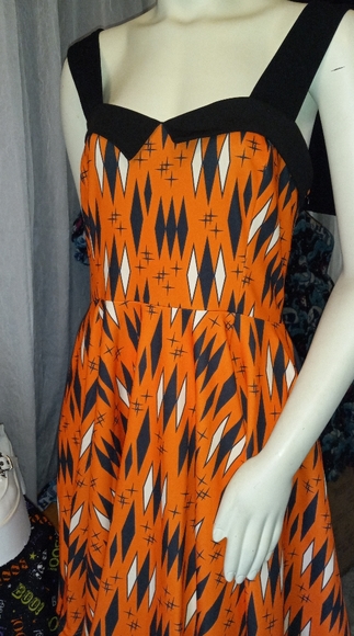 Sourpuss Diamonds Veronica Dress - Picture 4 of 6